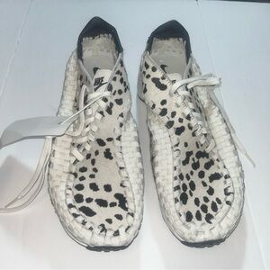 Nike Beige and Black Sneaker Interior Label Detail